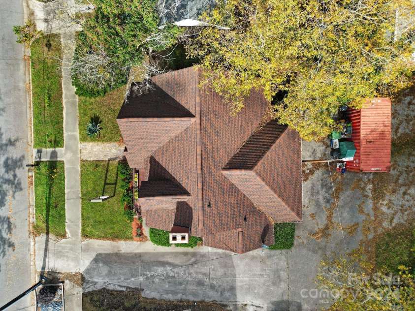 109 York Street, Lancaster, SC 29720.  MLS# CAR4188266, YatesRealty ID 218. 