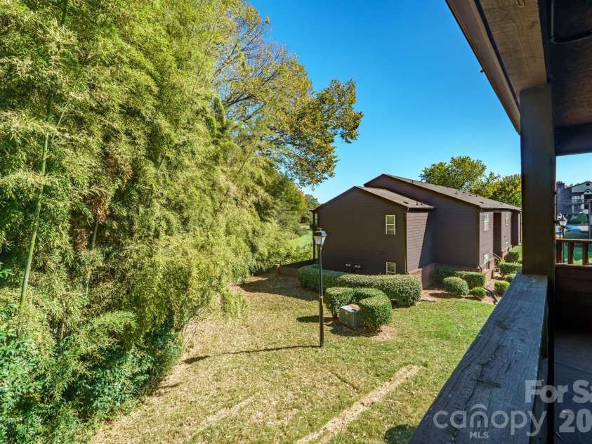 8015 Cedar Glen Drive, Charlotte, NC 28212.  MLS# CAR4308486, YatesRealty ID 2180. 