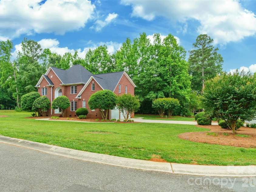 1782 Farrow Drive, Rock Hill, SC 29732.  MLS# CAR4379429, YatesRealty ID 21800. 