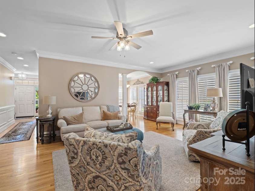 5572 Yorke Street, Concord, NC 28027.  MLS# CAR4274605, YatesRealty ID 21800. 