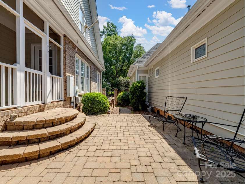 5572 Yorke Street, Concord, NC 28027.  MLS# CAR4274605, YatesRealty ID 21800. 