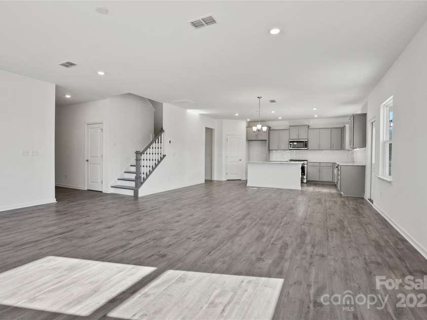 14113 New Crest Lane, Huntersville, NC 28078.  MLS# CAR4268587, YatesRealty ID 21802. Large Gathering Area