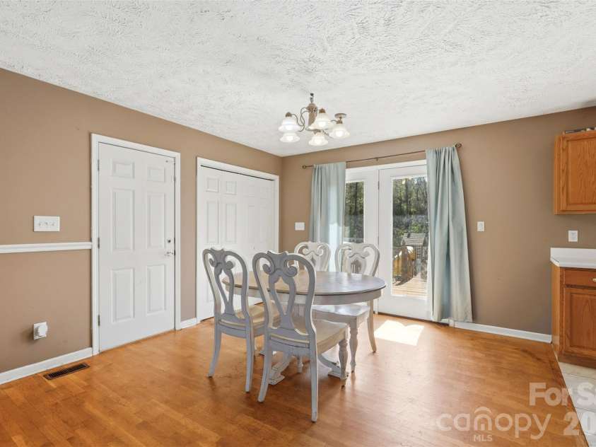 3603 Weatherly Lane, Shelby, NC 28150.  MLS# CAR4362040, YatesRealty ID 21802. 