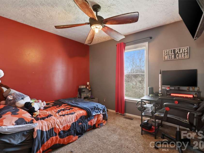 3603 Weatherly Lane, Shelby, NC 28150.  MLS# CAR4362040, YatesRealty ID 21802. 