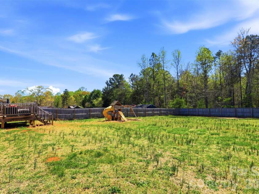 3603 Weatherly Lane, Shelby, NC 28150.  MLS# CAR4362040, YatesRealty ID 21802. 