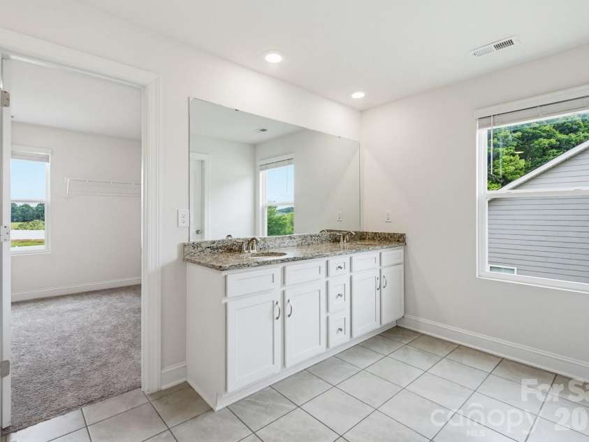 2113 Osten Run, Monroe, NC 28110.  MLS# CAR4378879, YatesRealty ID 21803. 