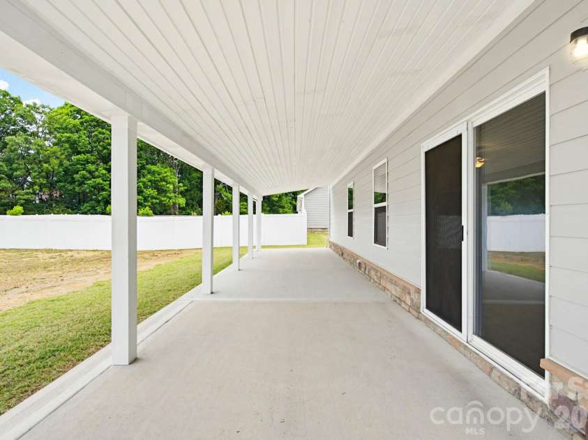 2113 Osten Run, Monroe, NC 28110.  MLS# CAR4378879, YatesRealty ID 21803. 