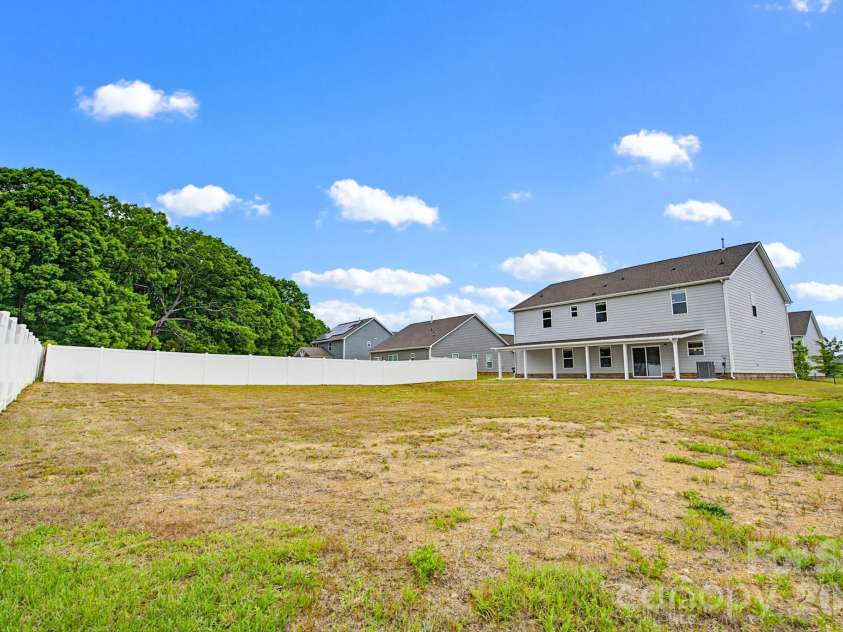 2113 Osten Run, Monroe, NC 28110.  MLS# CAR4378879, YatesRealty ID 21803. 
