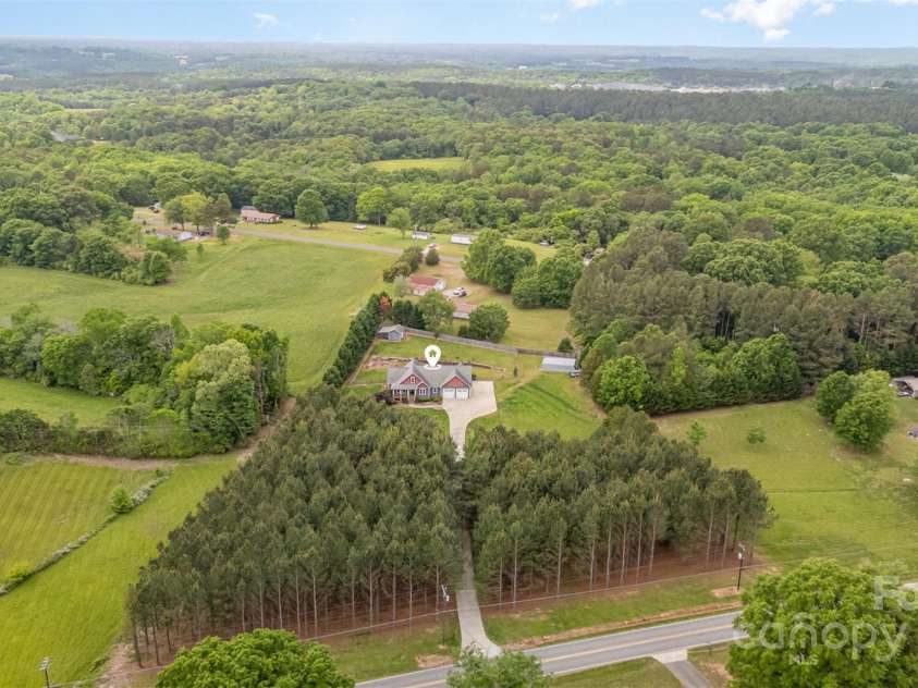 8993 Plank Road, Norwood, NC 28128.  MLS# CAR4270996, YatesRealty ID 21803. 