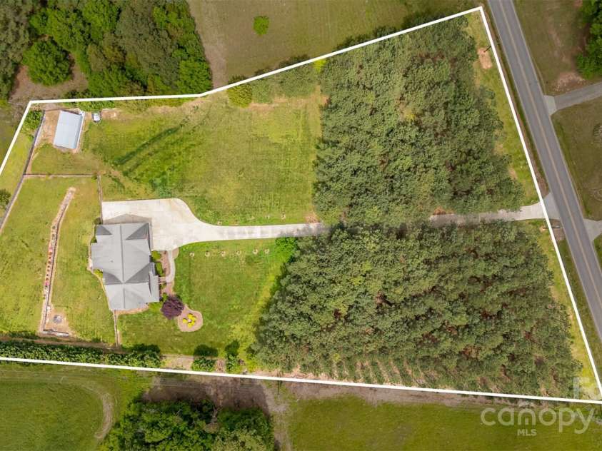 8993 Plank Road, Norwood, NC 28128.  MLS# CAR4270996, YatesRealty ID 21803. 