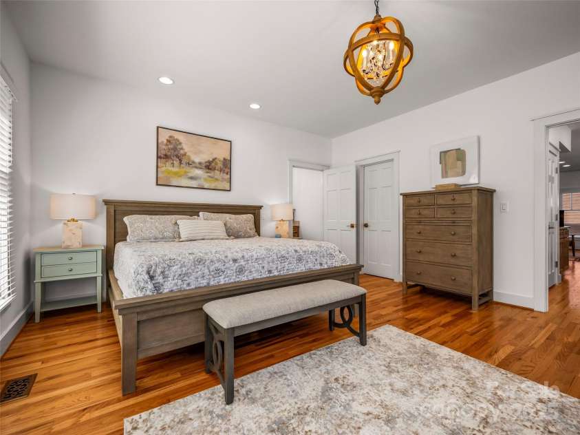 19 Lacoste Drive, Hendersonville, NC 28739.  MLS# CAR4249996, YatesRealty ID 21804. 