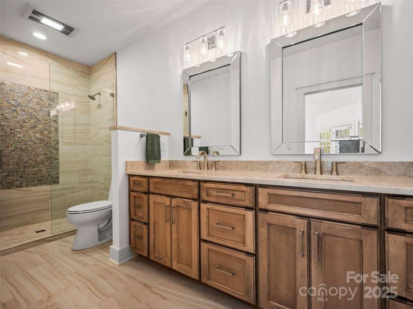 19 Lacoste Drive, Hendersonville, NC 28739.  MLS# CAR4249996, YatesRealty ID 21804. 