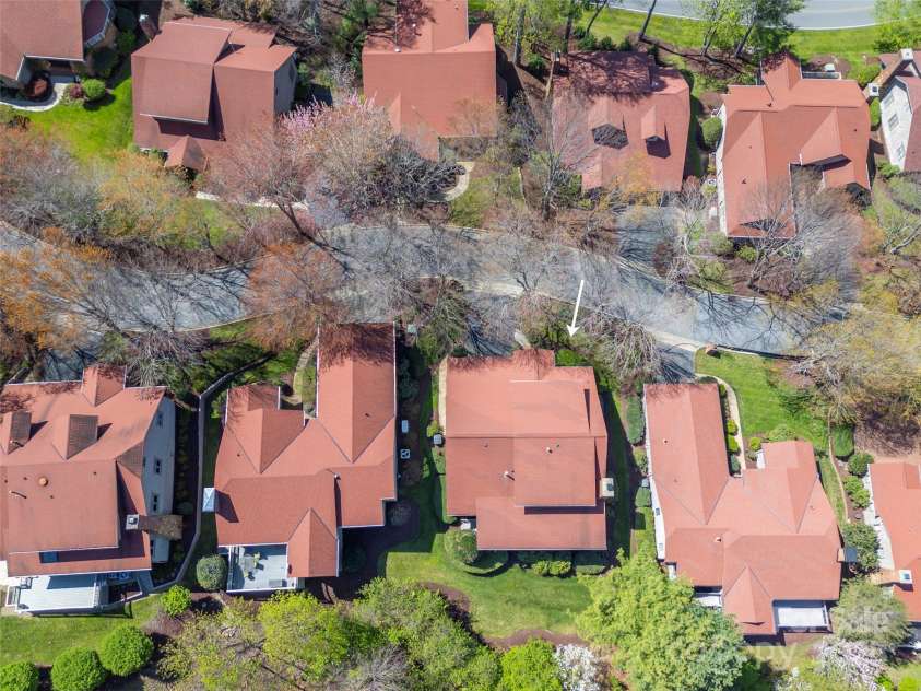 19 Lacoste Drive, Hendersonville, NC 28739.  MLS# CAR4249996, YatesRealty ID 21804. 