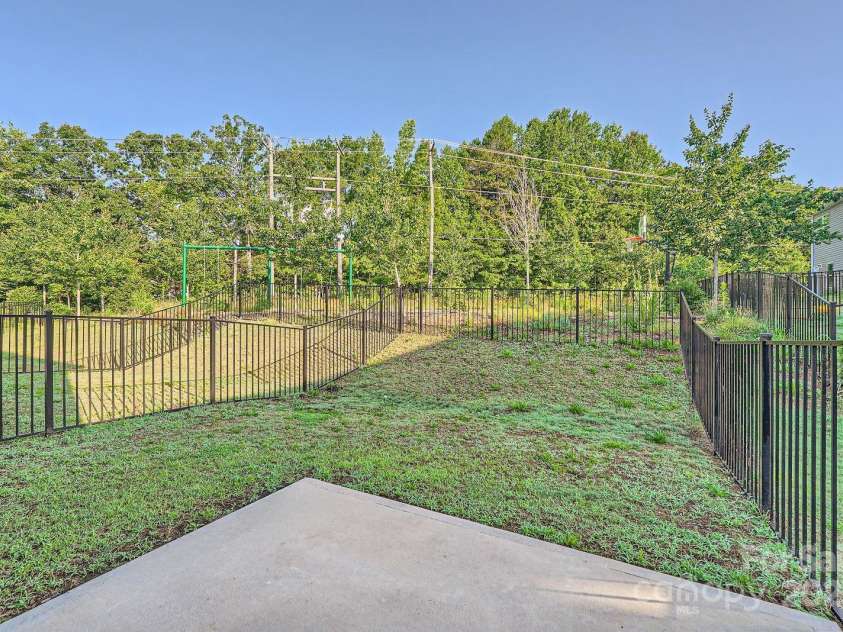 108 Blakeslee Court, Mooresville, NC 28115.  MLS# CAR4270476, YatesRealty ID 21805. 