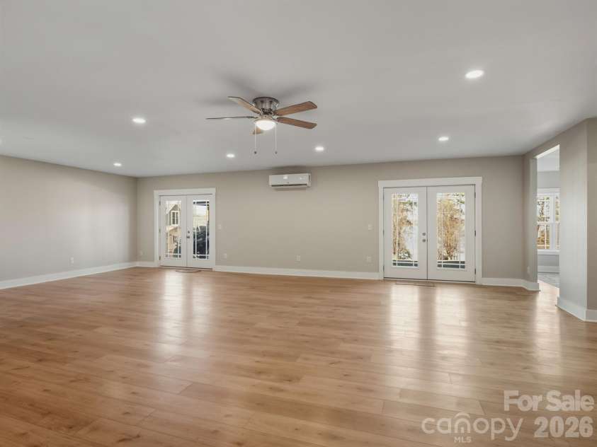9464 Riviera Drive, Sherrills Ford, NC 28673.  MLS# CAR4340867, YatesRealty ID 21805. 
