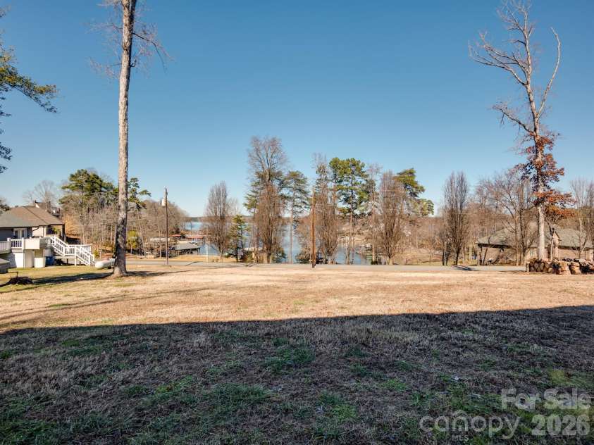9464 Riviera Drive, Sherrills Ford, NC 28673.  MLS# CAR4340867, YatesRealty ID 21805. 