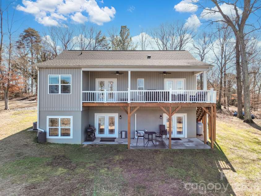 9464 Riviera Drive, Sherrills Ford, NC 28673.  MLS# CAR4340867, YatesRealty ID 21805. 
