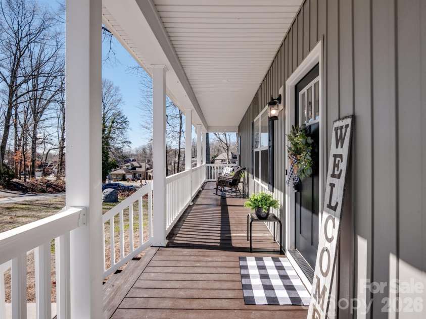9464 Riviera Drive, Sherrills Ford, NC 28673.  MLS# CAR4340867, YatesRealty ID 21805. 