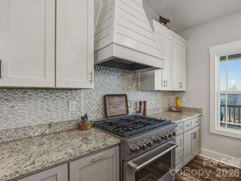 9464 Riviera Drive, Sherrills Ford, NC 28673.  MLS# CAR4415647, YatesRealty ID 21805. 
