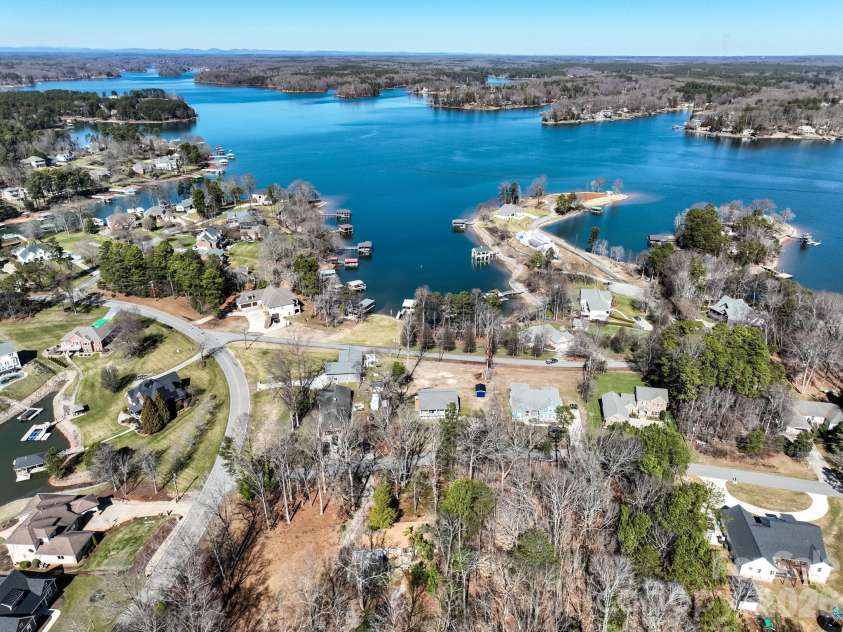 9464 Riviera Drive, Sherrills Ford, NC 28673.  MLS# CAR4415647, YatesRealty ID 21805. 