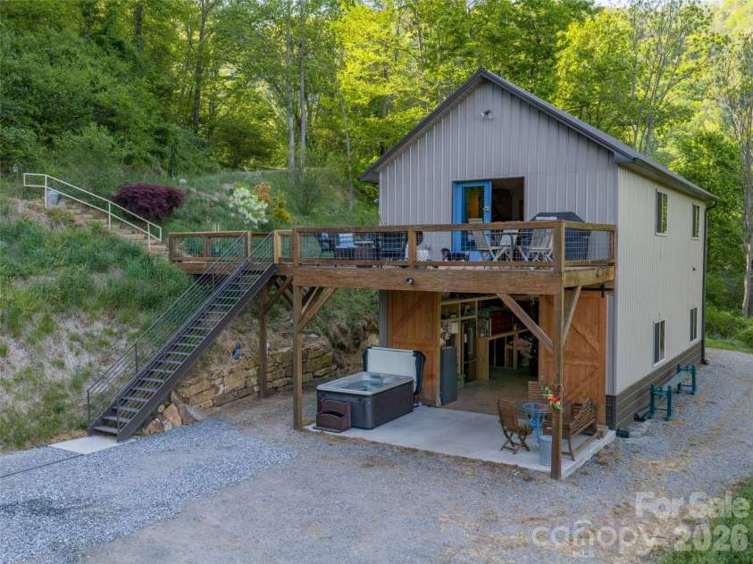345 Moorehill Drive, Waynesville, NC 28786.  MLS# CAR4381731, YatesRealty ID 21806. 