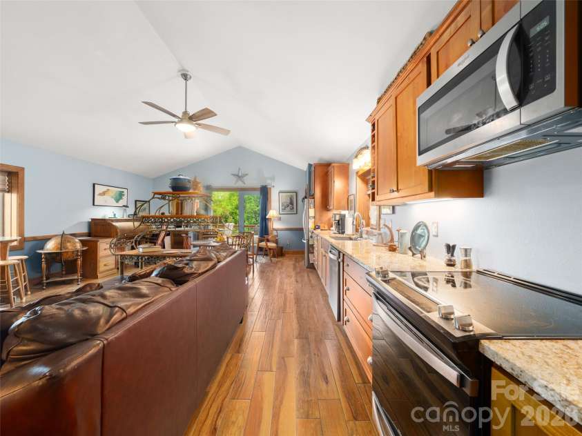 345 Moorehill Drive, Waynesville, NC 28786.  MLS# CAR4381731, YatesRealty ID 21806. 