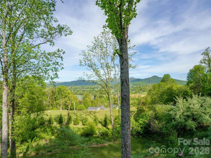 345 Moorehill Drive, Waynesville, NC 28786.  MLS# CAR4381731, YatesRealty ID 21806. 