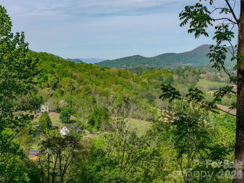 345 Moorehill Drive, Waynesville, NC 28786.  MLS# CAR4381731, YatesRealty ID 21806. 