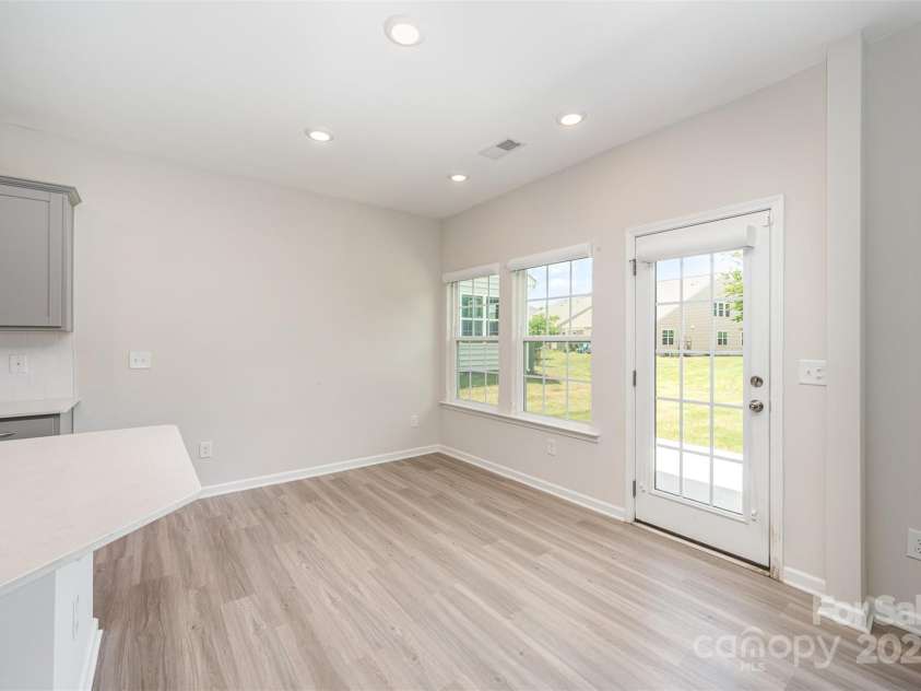 12912 Canterbury Castle Drive, Charlotte, NC 28273.  MLS# CAR4272010, YatesRealty ID 21807. 