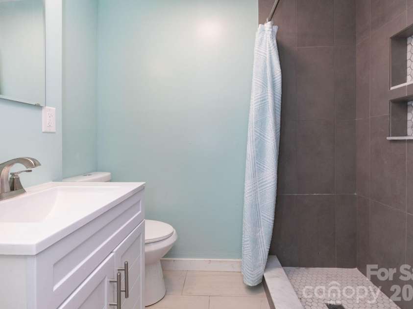 4755 US 23 Highway, Mars Hill, NC 28754.  MLS# CAR4363832, YatesRealty ID 21808. 