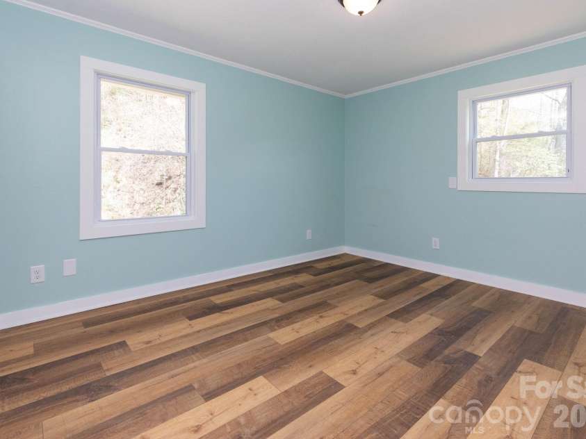 4755 US 23 Highway, Mars Hill, NC 28754.  MLS# CAR4363832, YatesRealty ID 21808. 