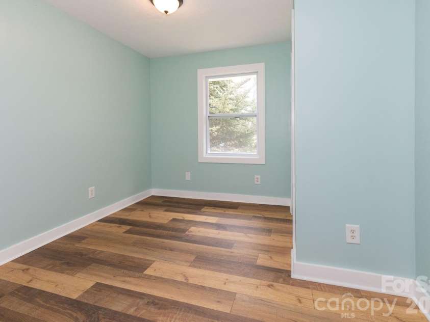 4755 US 23 Highway, Mars Hill, NC 28754.  MLS# CAR4363832, YatesRealty ID 21808. 