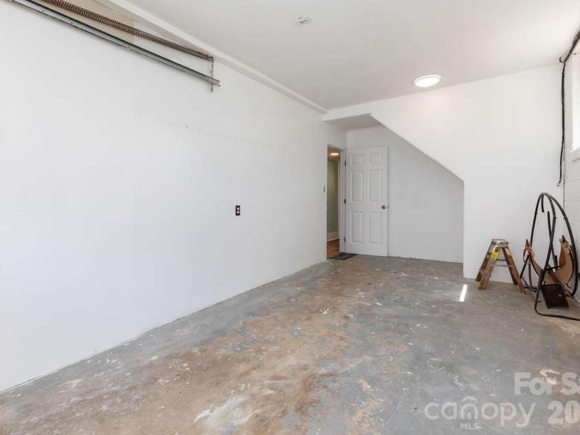 4755 US 23 Highway, Mars Hill, NC 28754.  MLS# CAR4363832, YatesRealty ID 21808. 