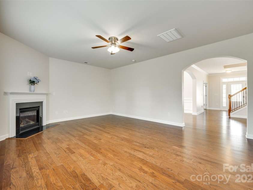 169 Halifax Drive, Fort Mill, SC 29707.  MLS# CAR4270369, YatesRealty ID 21809. 