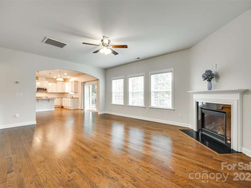 169 Halifax Drive, Fort Mill, SC 29707.  MLS# CAR4270369, YatesRealty ID 21809. 