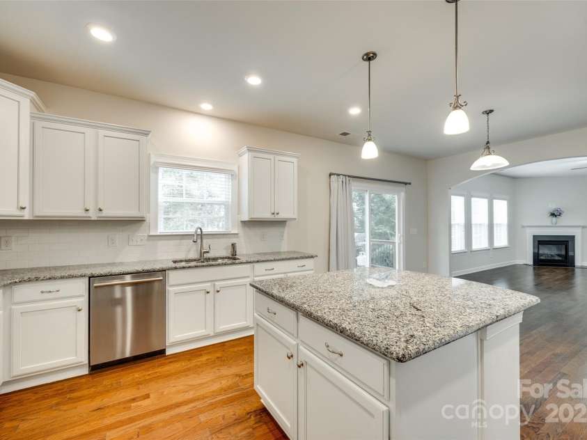 169 Halifax Drive, Fort Mill, SC 29707.  MLS# CAR4270369, YatesRealty ID 21809. 