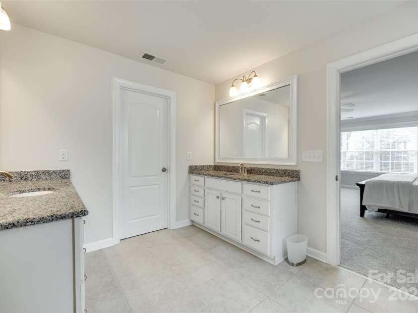 169 Halifax Drive, Fort Mill, SC 29707.  MLS# CAR4270369, YatesRealty ID 21809. 