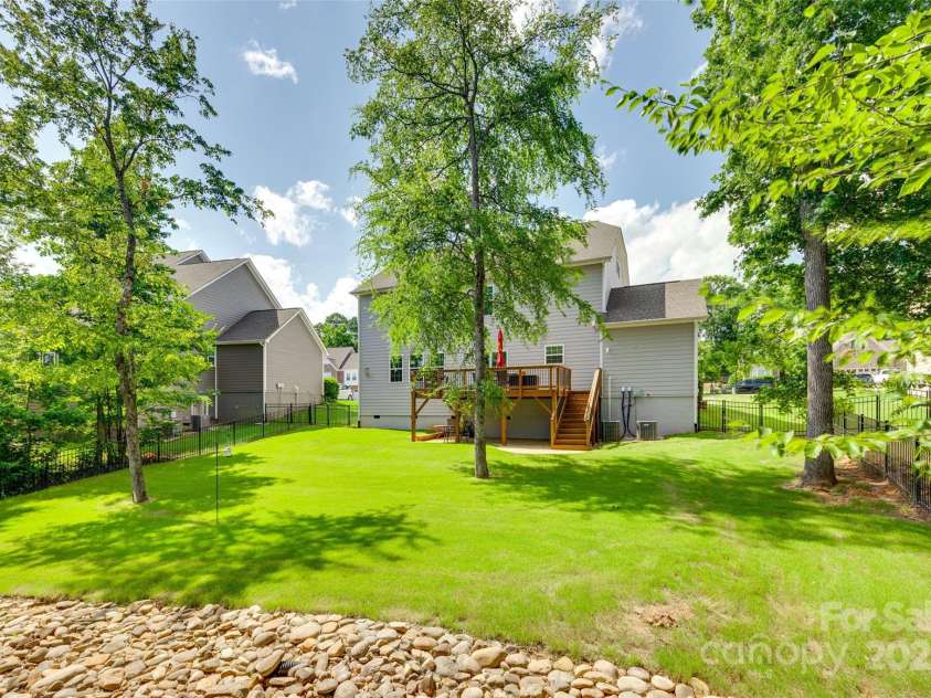 169 Halifax Drive, Fort Mill, SC 29707.  MLS# CAR4270369, YatesRealty ID 21809. 