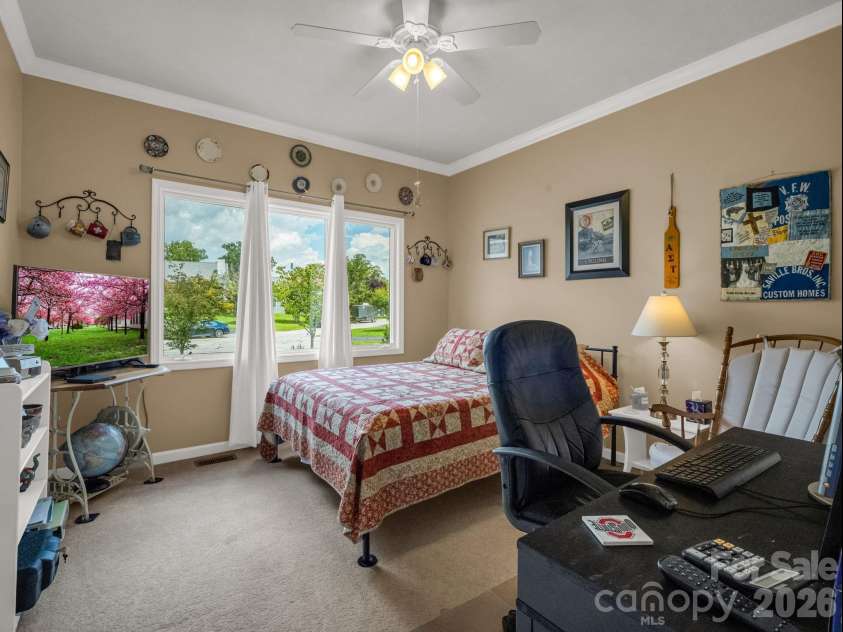 20 Country Meadows Lane, Hendersonville, NC 28792.  MLS# CAR4338193, YatesRealty ID 21809. 2nd bedroom with nice light