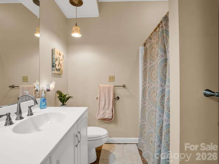 20 Country Meadows Lane, Hendersonville, NC 28792.  MLS# CAR4338193, YatesRealty ID 21809. 