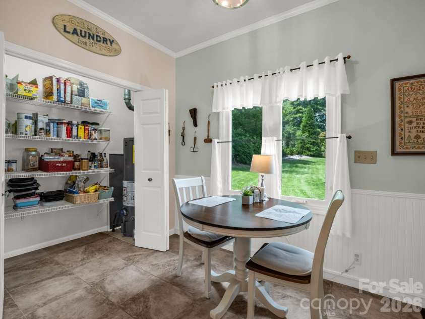 20 Country Meadows Lane, Hendersonville, NC 28792.  MLS# CAR4338193, YatesRealty ID 21809. Large pantry