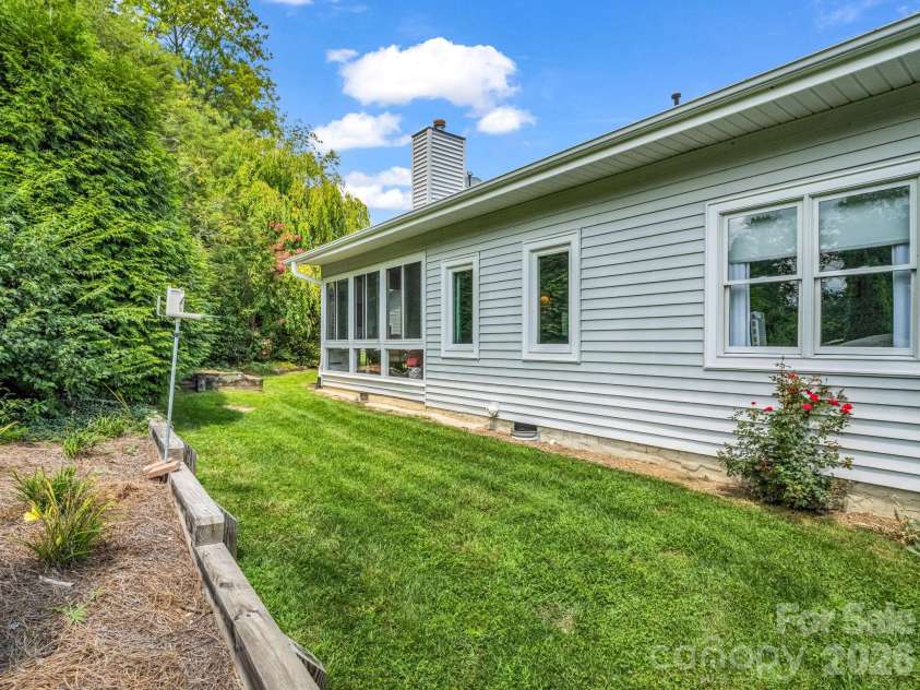 20 Country Meadows Lane, Hendersonville, NC 28792.  MLS# CAR4338193, YatesRealty ID 21809. Your backyard