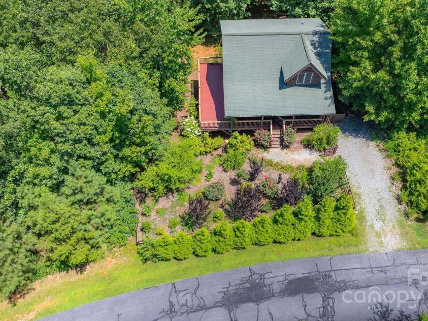 721 Grandview Loop, Nebo, NC 28761.  MLS# CAR4283375, YatesRealty ID 2181. 