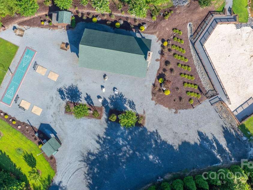 721 Grandview Loop, Nebo, NC 28761.  MLS# CAR4283375, YatesRealty ID 2181. 