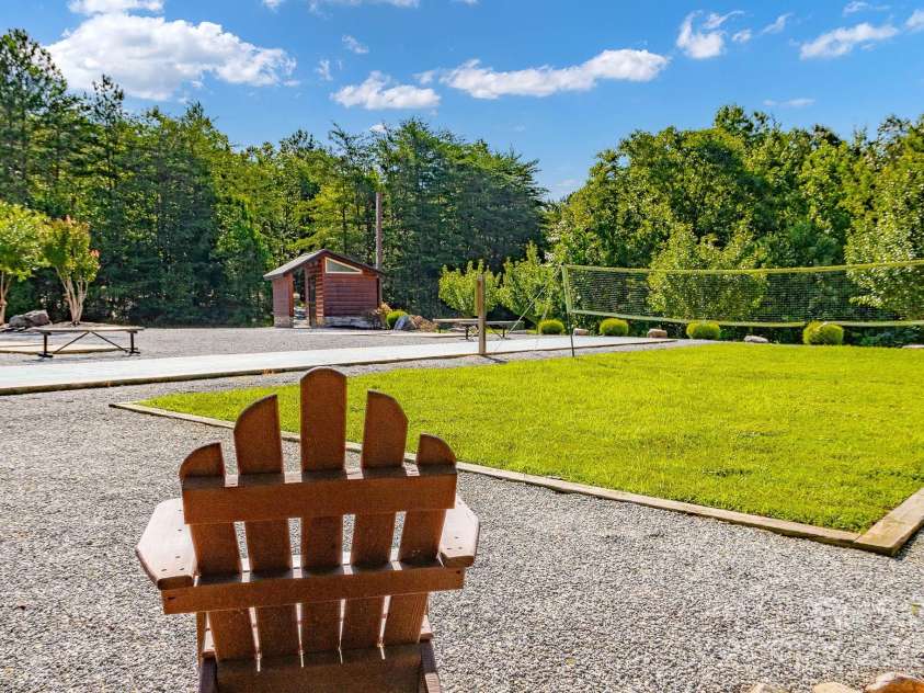 721 Grandview Loop, Nebo, NC 28761.  MLS# CAR4283375, YatesRealty ID 2181. 