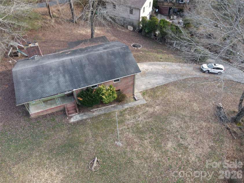 89 Whippoorwill Road, Brevard, NC 28712.  MLS# CAR4339873, YatesRealty ID 2181. 