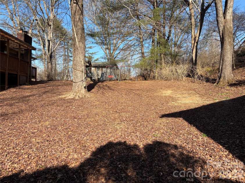 89 Whippoorwill Road, Brevard, NC 28712.  MLS# CAR4339873, YatesRealty ID 2181. 