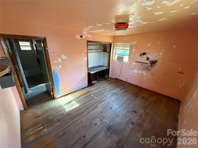 89 Whippoorwill Road, Brevard, NC 28712.  MLS# CAR4339873, YatesRealty ID 2181. 
