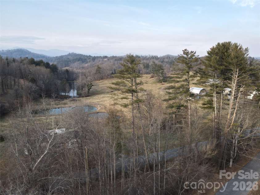 89 Whippoorwill Road, Brevard, NC 28712.  MLS# CAR4339873, YatesRealty ID 2181. 