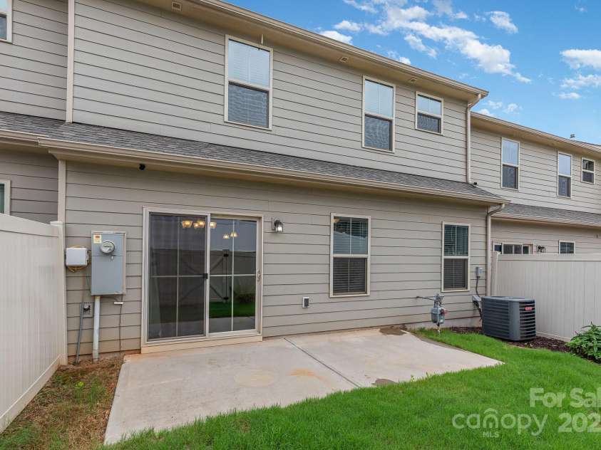 138 Lanyard Drive, Mooresville, NC 28117.  MLS# CAR4260575, YatesRealty ID 21810. Large Patio Great for entertaining